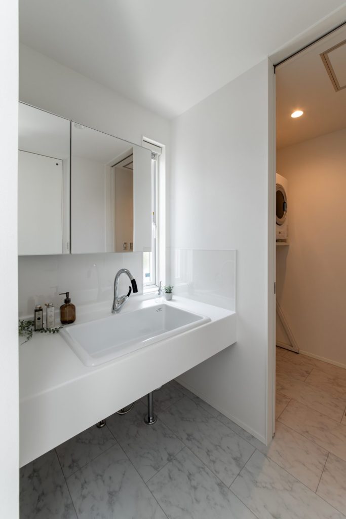 デザインされた洗面化粧台