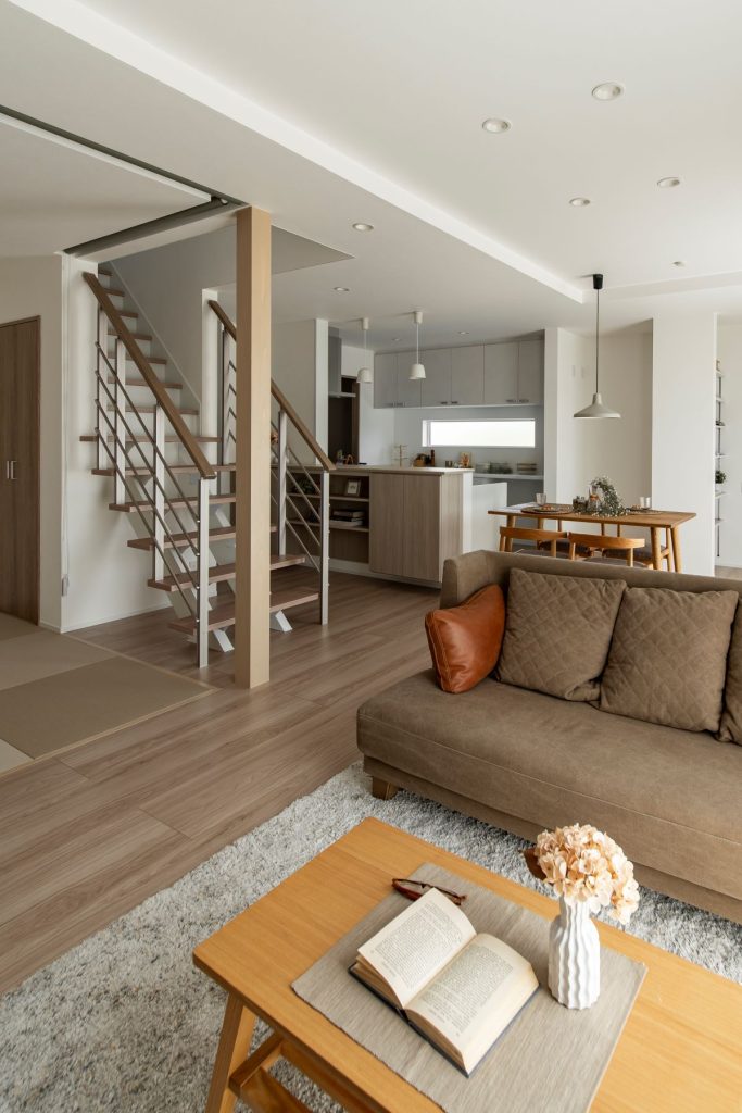 リビングステージを採用