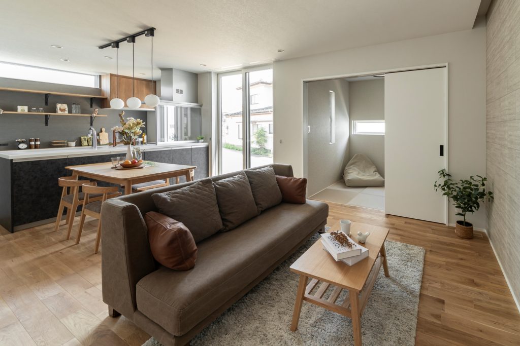 ナチュラルモダンで開放的なLDK+畳スペース